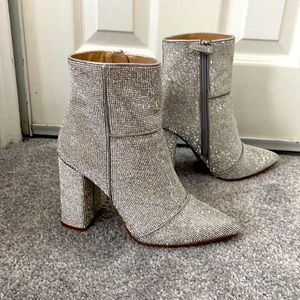 Steve Madden Noticed R Boots